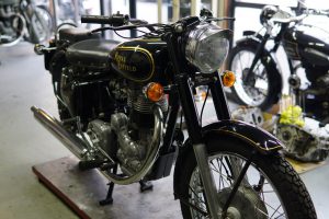 ロイヤルエンフィールド アイアンBULLET 中古車の納車整備！