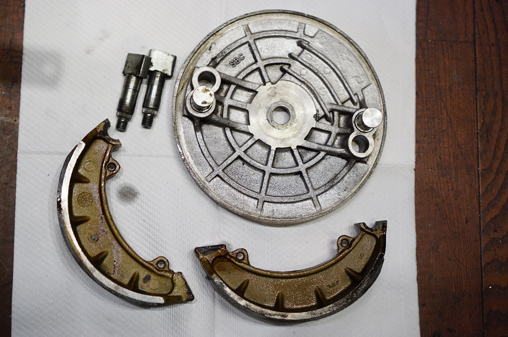 ドラムブレーキ　オーバーホール