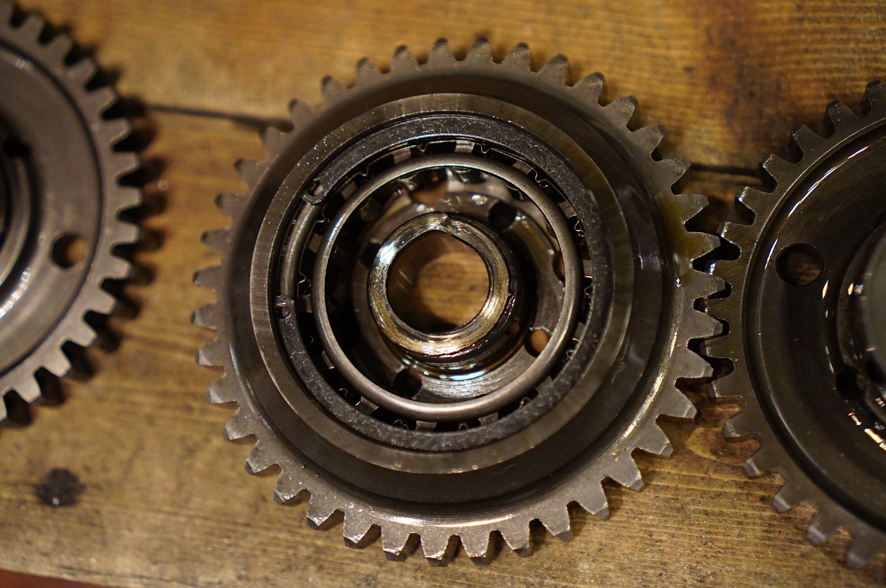 ロイヤルエンフィールド　セルモーター修理