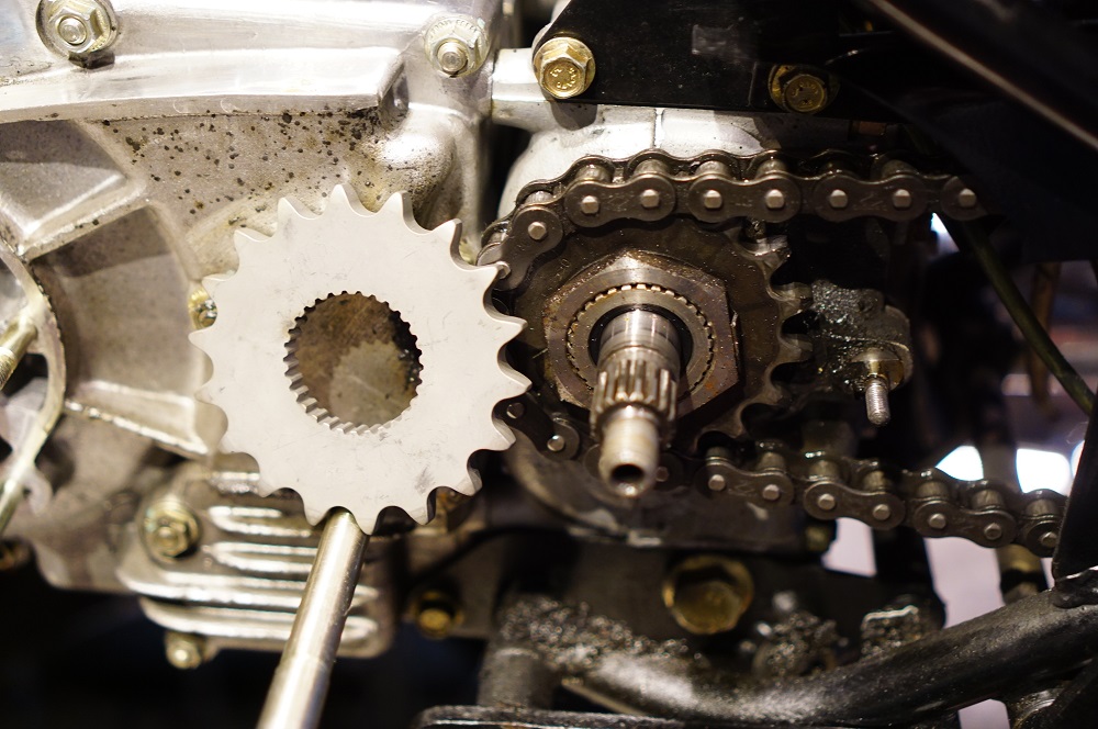 ロイヤルエンフィールド　車検＆ハイギヤ化