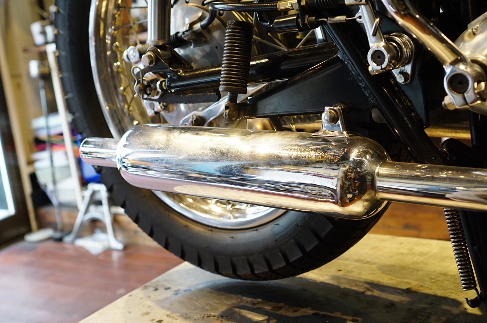 カワサキW1 カワサキ W1S 左側マフラー 2点吊り オリジナル ノーマル