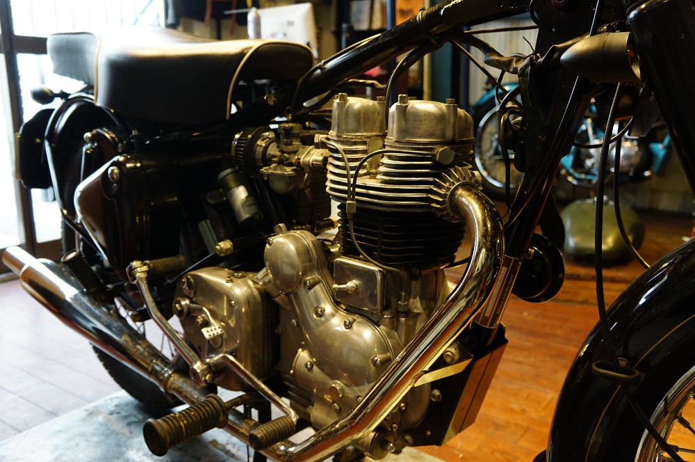 ロイヤルエンフィールド　圧縮抜け修理