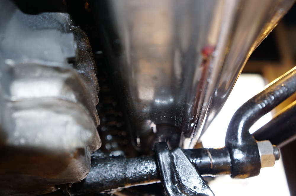 ロイヤルエンフィールド　プライマリーオイル漏れの正体