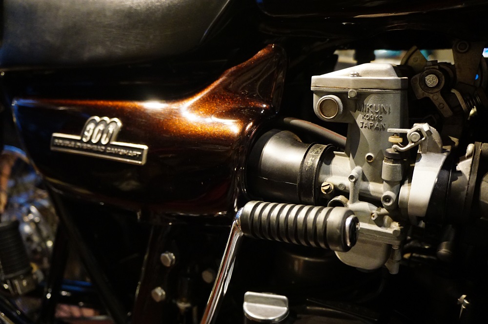 数年ぶりに車検取得、復活させる！という事で引き取ってきたZ1