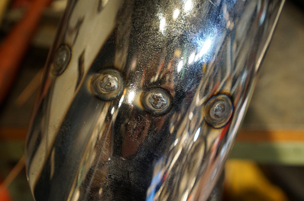 エストレヤ　スクランブラー　フェンダー穴埋め