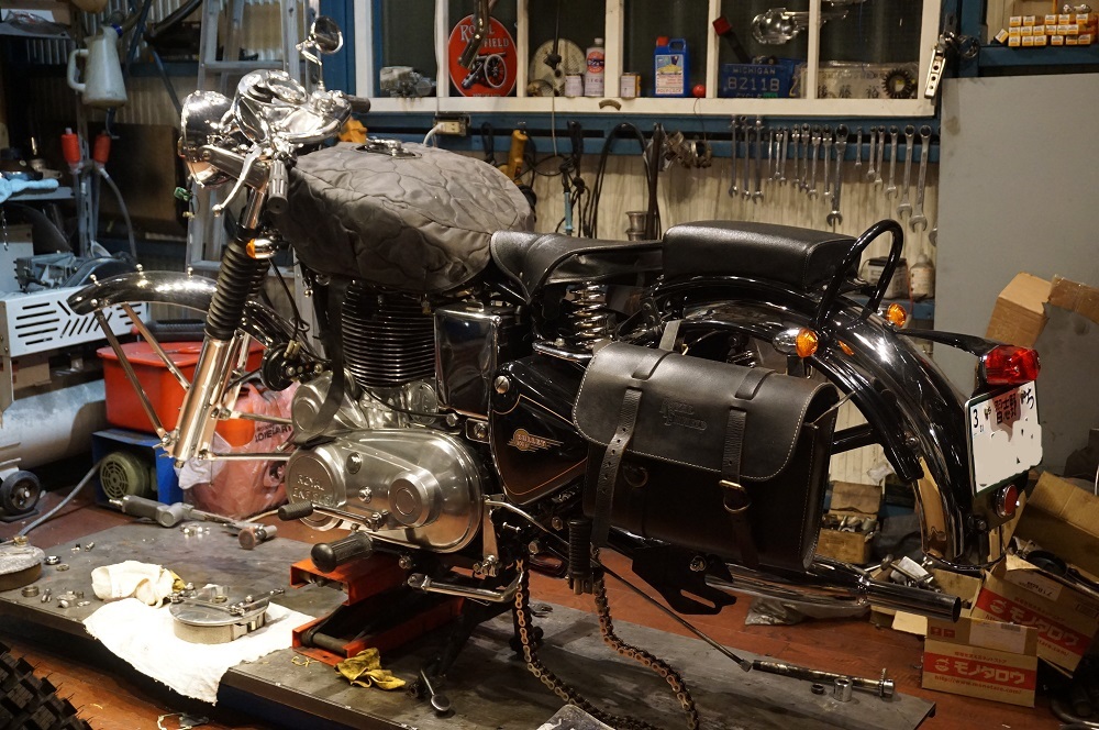 ロイヤルエンフィールド　前後ブレーキオーバーホール