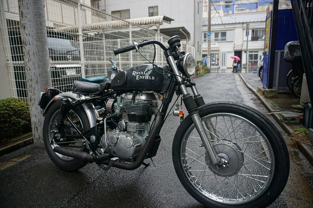 ロイヤルエンフィールド　カスタム　　ホイール２１インチ化とルーカステール