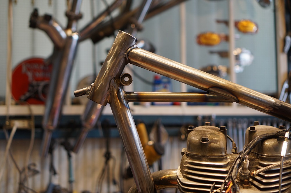 フレーム　ネックすっきり加工