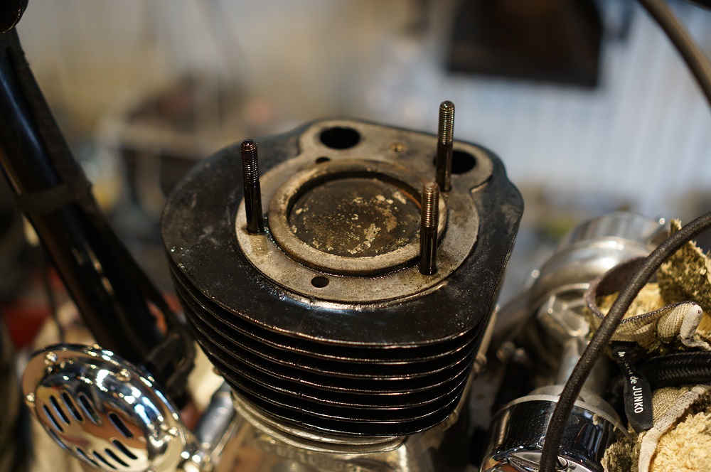 ロイヤルエンフィールド　作業いろいろ