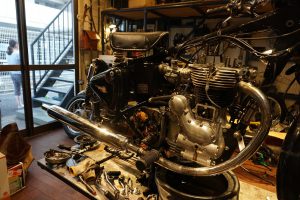 旧型ロイヤルエンフィールド総点検　明日から21日までお休みです！