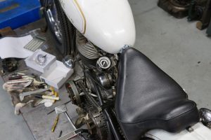 本日の作業　モトガジェットメーター取り付け＆G2フェンダー取り付け＆タイヤ交換