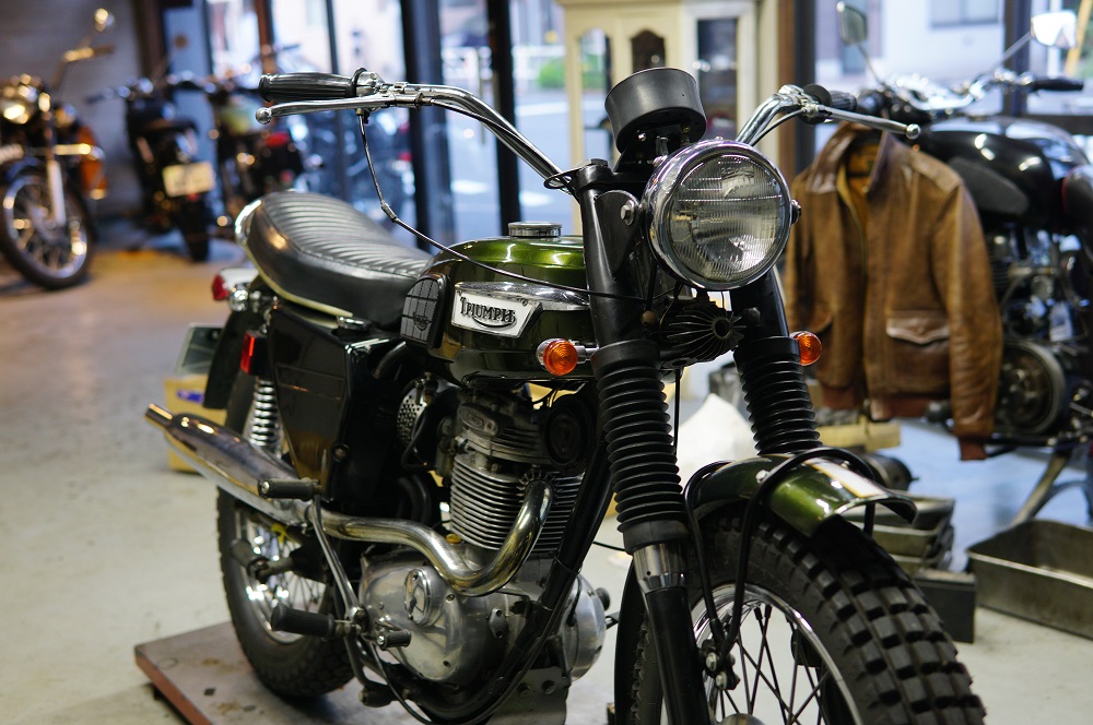トライアンフ TR25W ハンドル交換 | 後藤屋モーターワークス