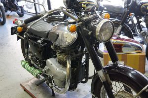 カワサキ W1エンジン　腰下　クランキングOK カワサキ W1エンジン腰下クランキングOK