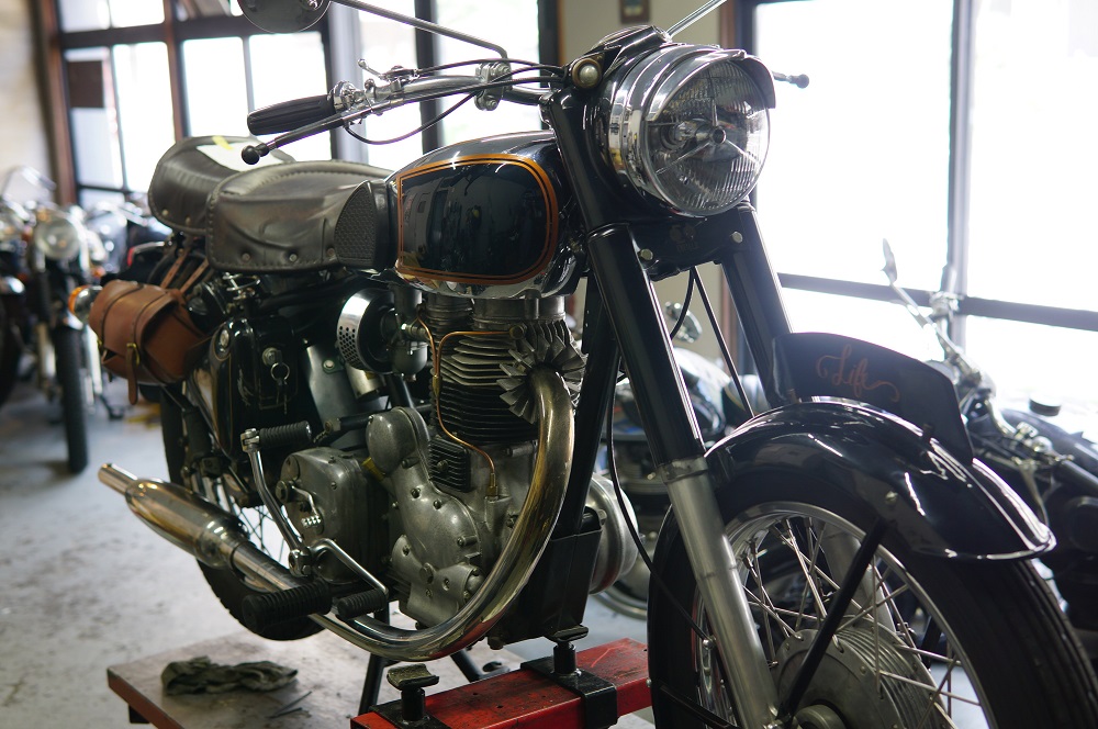 ロイヤルエンフィールドにガーターフォーク装着 | 後藤屋モーターワークス