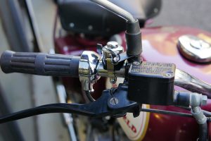 ケラーマンの超小さいウインカーとベロセットのマフラー