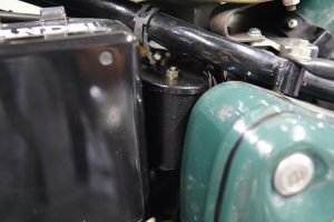 ロイヤルエンフィールド アイアンモデルの忌々しいオイルキャッチタンク