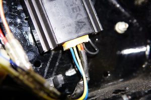 ロイヤルエンフィールド　アイアンモデルの点火ユニット修理